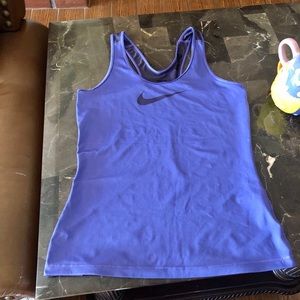 Women’s Nike workout tank top!